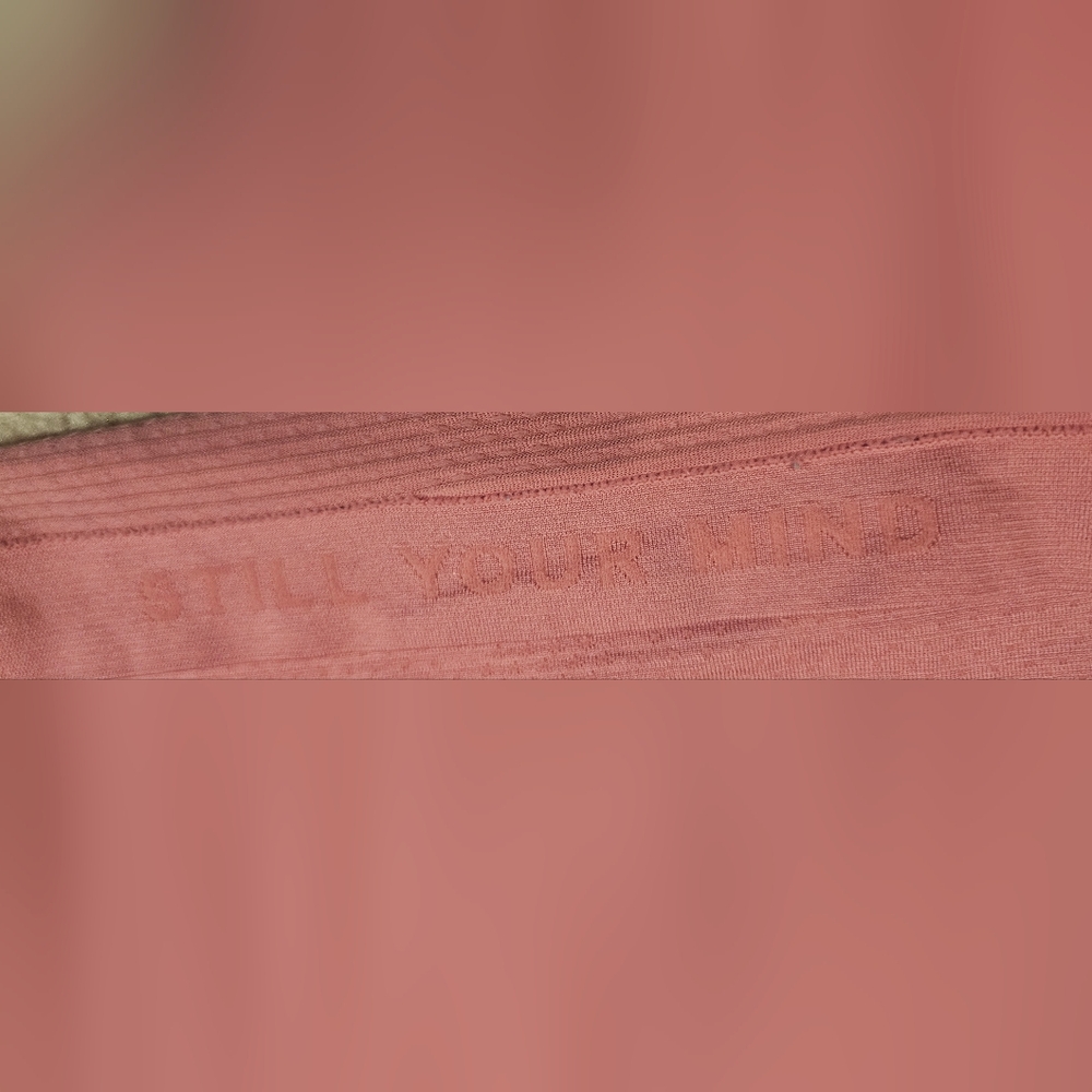 Lululemon Swiftly Tech Short Sleeve 2.0 shirt in a pink/mauve color Size 10 - Picture 7 of 8